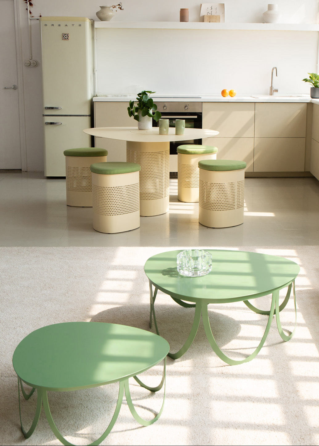 Mesita Ovalisa Light Verde